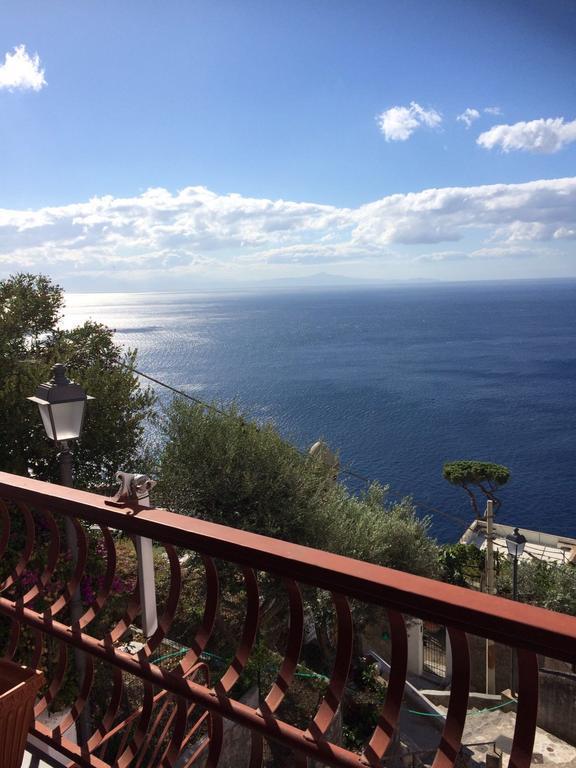 La Pizzerella Di Amalfi Exterior foto